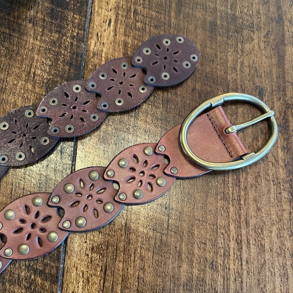 Liz Claiborne | Vintage Cutout Leather Boho Western Brass Buckle Belt, M main image 6